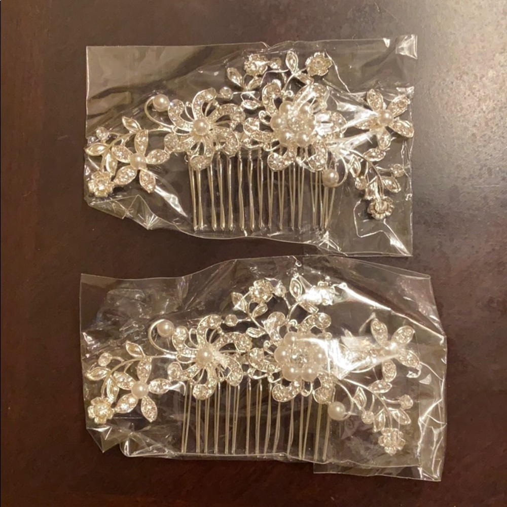 Formal Diamond and Pearl Floral Hair Barrette new